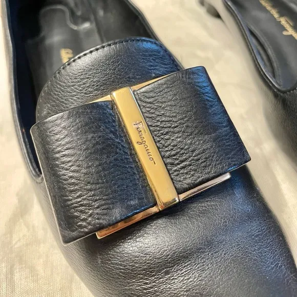 Salvatore Ferragamo Sarno Black Leather Loafers Shoes Flats