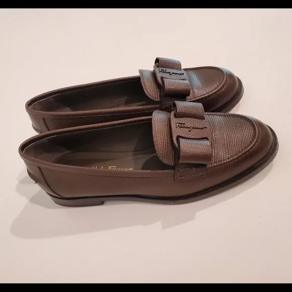 Salvatore Ferragamo Viva bow leather loafers, brown