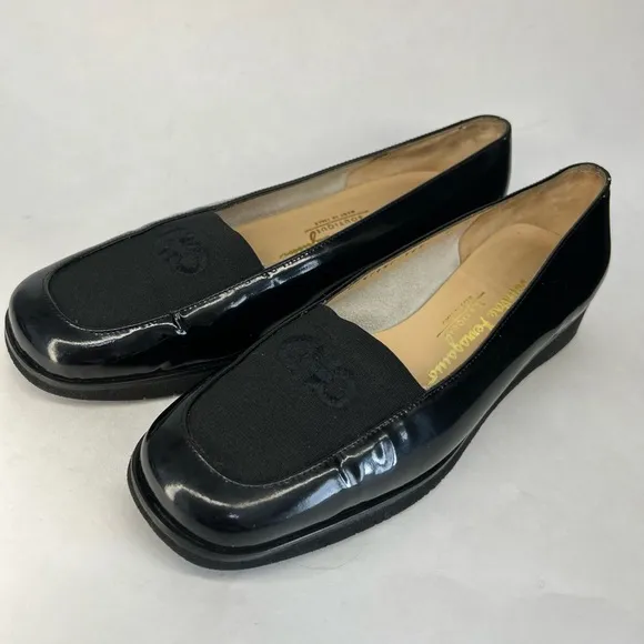Salvatore Ferragamo Women's Flats Size 7B Black Leather Loafers Slip On Logo