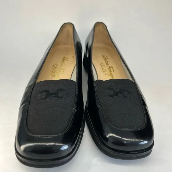 Salvatore Ferragamo Women's Flats Size 7B Black Leather Loafers Slip On Logo