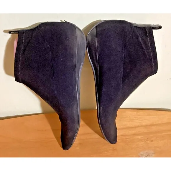 Salvatore Ferragamo Womens Size 7? Black Neoprene Sock Flat Booties Shoes *Read*