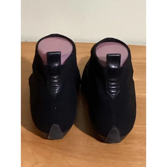 Salvatore Ferragamo Womens Size 7? Black Neoprene Sock Flat Booties Shoes *Read*