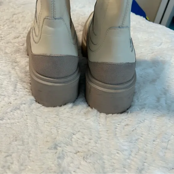 Sam Edelman Lulia Chelsea Boots Pull On Off White Sz 9 Moto Festival Heeled Boot