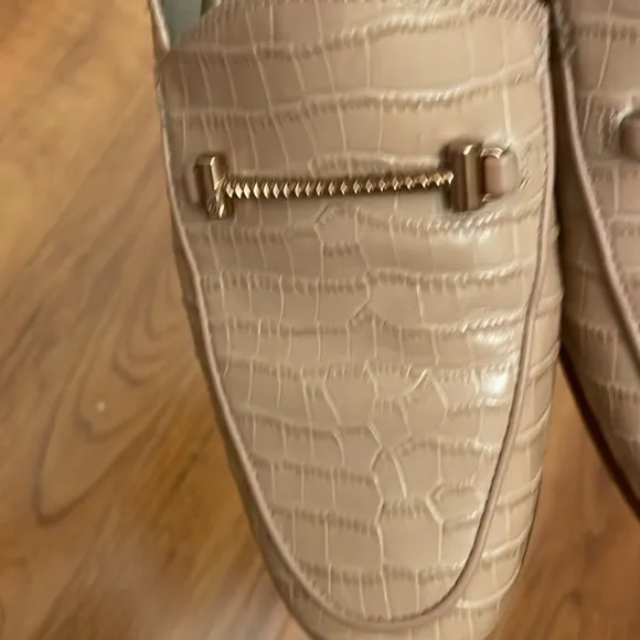 Sam Edelman Women's Loraine cream Loafer Slip On Flats Size 8