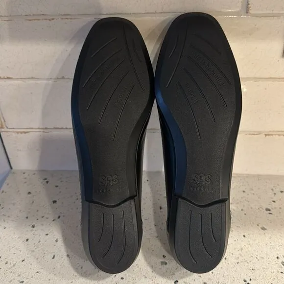 SAS Comfort Slip On Black Leather Shoes Toe Bow Flats Mqde in USA SZ 8.5 NARROW