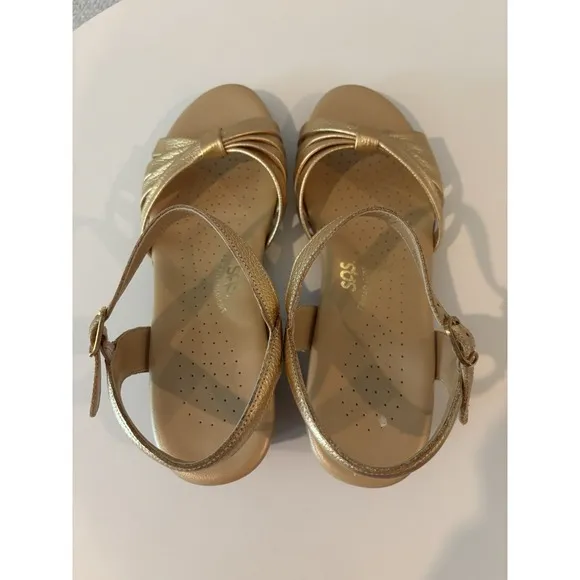 SAS Gold Metallic Leather Strap Dress Sandals Size 7.5 M