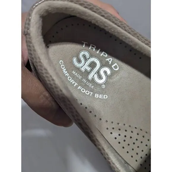 SAS Shoes Womens Tan Round Toe Tripad Comfort Foot Bed Slip-On Loafer Size 7.5