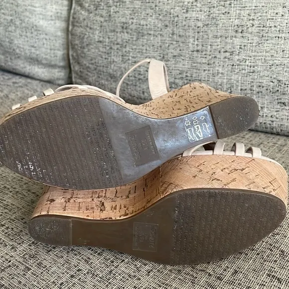 Schutz Platform Nude Cork Wedge Sandals Size 38.5 B
