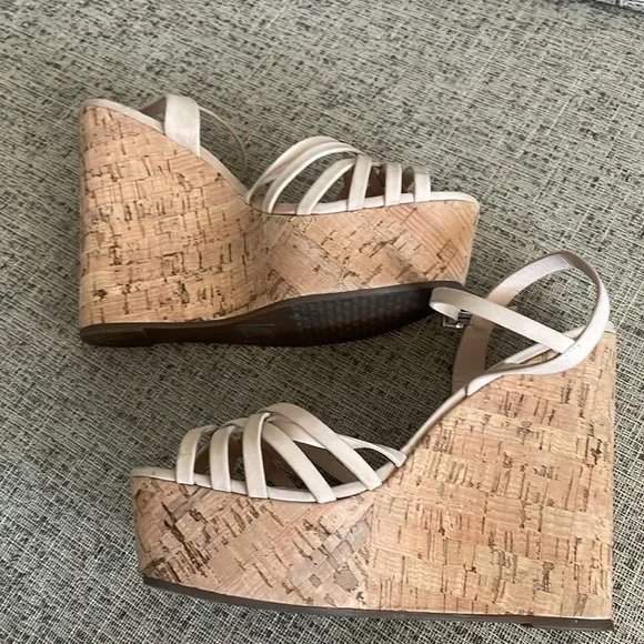 Schutz Platform Nude Cork Wedge Sandals Size 38.5 B