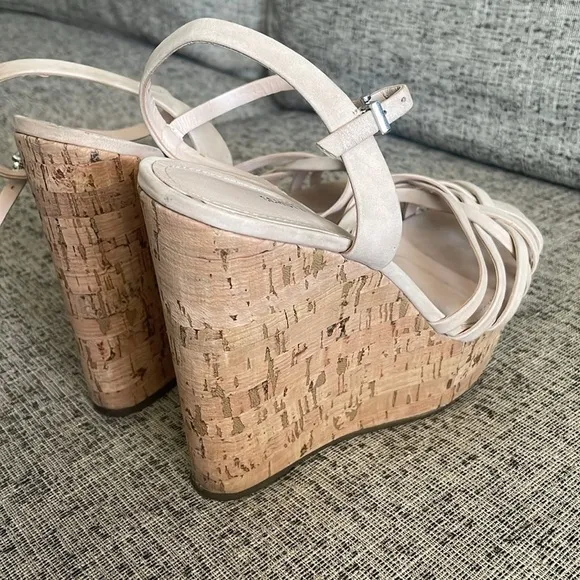 Schutz Platform Nude Cork Wedge Sandals Size 38.5 B