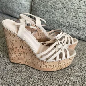Schutz Platform Nude Cork Wedge Sandals Size 38.5 B