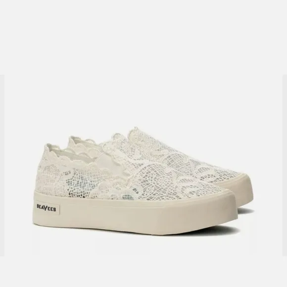 SeaVees White Lace Slip-On Sneakers with Platform Sole NWOT Size 8