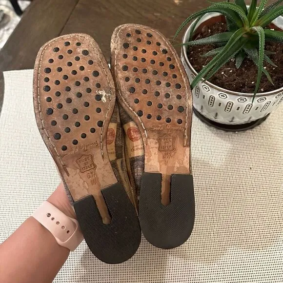 Sesto Meucci Italy  Wearable Art Leather Slip On Mules Flats Comfy sz 6.5M