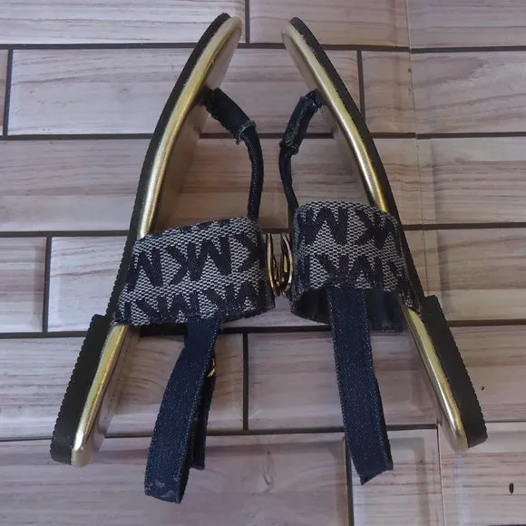 SIZE 10. MICHAEL Michael Kors BENTLEY thong sandals.