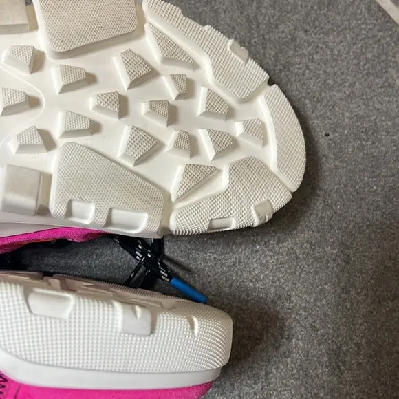 size 6.5 MCQ by Alexander McQueen Orbyt Mid  Sneakers Fuchsia And Orange suede