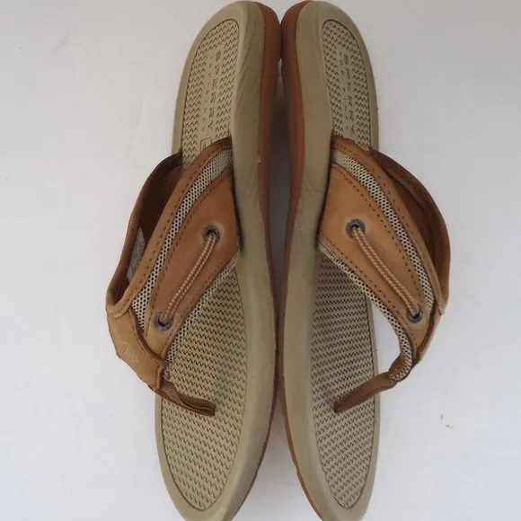 SIZE 6M. SPERRY top-sider boy’s leather sandals.