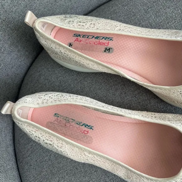 Skechers 23758 Arya Airy Days Lace Closed Toe Flats Natural Lightweight Size 11