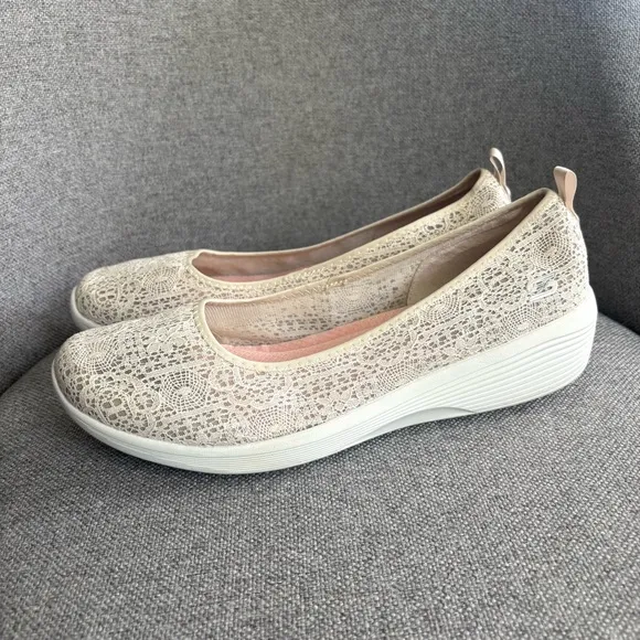Skechers 23758 Arya Airy Days Lace Closed Toe Flats Natural Lightweight Size 11