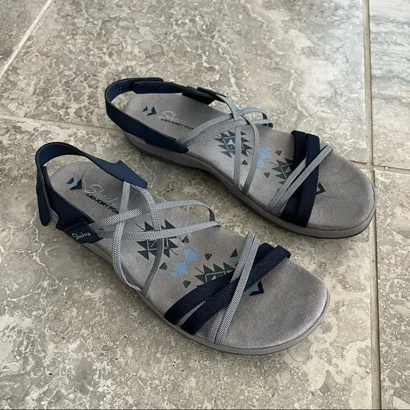 Skechers Outdoor Vegan Sandals Navy Grey Women’s Size 11 NWT