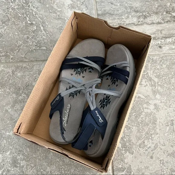 Skechers Outdoor Vegan Sandals Navy Grey Women’s Size 11 NWT