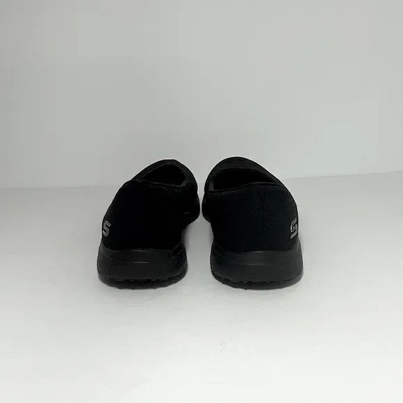 SKECHERS - SLIP-ON FLATS WOMENS SIZE: 6.5