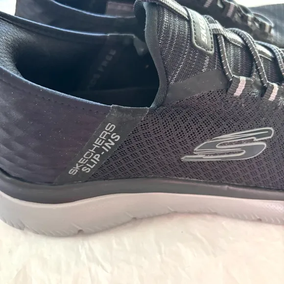 Sketchers Slip-ins Summit high range black sneakers SZ 8.5 NWOT
