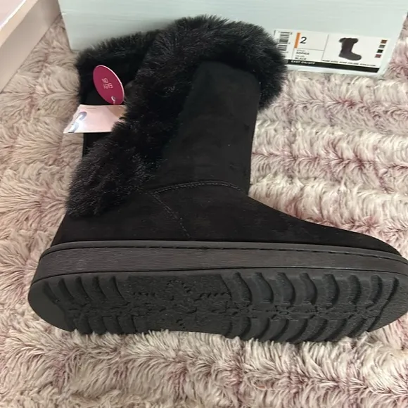 So Authentic American Heritage Sophia Winter Boot size 2