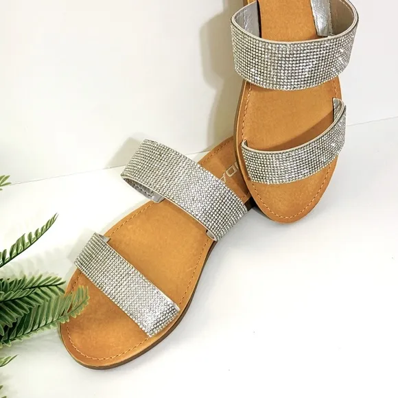 SODA Sparkle Shine Sequin Double Strap Slip On Sandals Sz 7 NWT