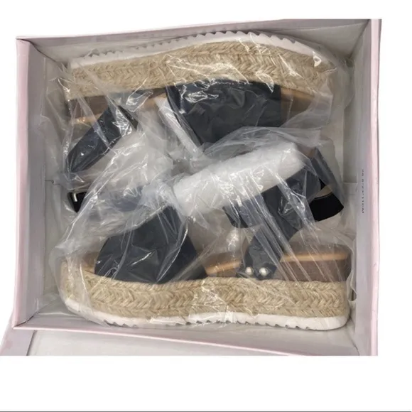 Soda Topic Women’s Open Toe Ankle Strap Espadrille Platform Sandals NIB