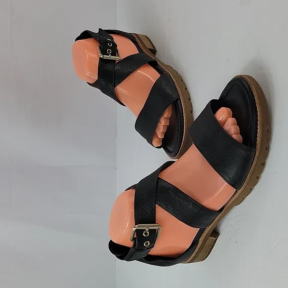 Sofft Novia Black Leather Ankle Strap Women's Sandals