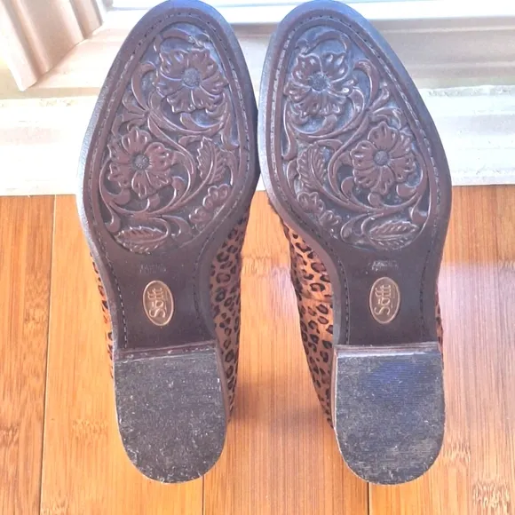 Sofft Severn Leopard Print Calf Hair Slip On Loafers Women's size 8.5M Excellent