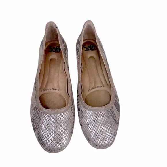 Sofft Slip-On Textured Suede Flats Maretto Taupe/Gold Snake Print Women’s Size 8