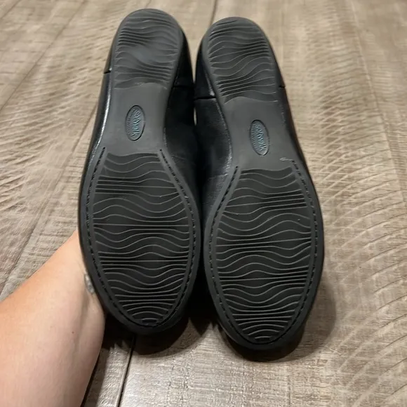 SoftWalk Sonoma Women’s Ballet Flat Slip On Shoe Black Size 8M