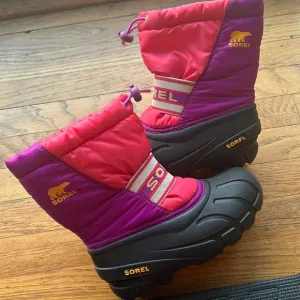 Sorel Cub Purple and Pink Insulated Pull On Winter Snow Boots Size 12
