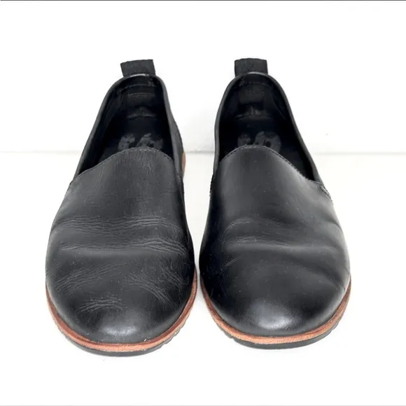 SOREL Ella Leather Slip On Round Toe Flats Black Size 7.5