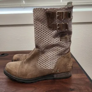 Sorel Major Pull On Perforated Leather &amp; Suede Taupe Boots