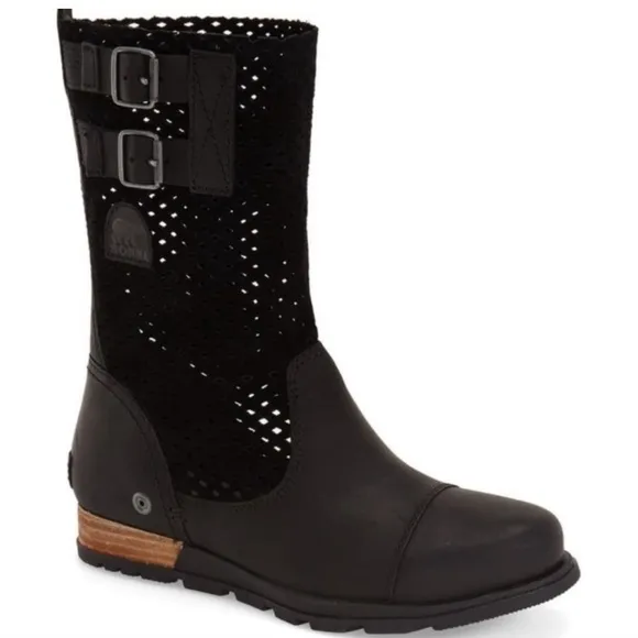 SOREL Major Pull On Perforated Leather and Suede Boots In Black Women's Size 8‎