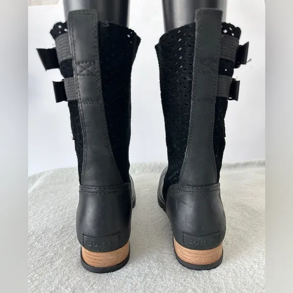 SOREL Major Pull On Perforated Leather and Suede Boots In Black Women's Size 8‎