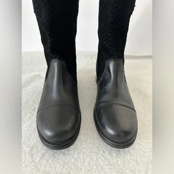 SOREL Major Pull On Perforated Leather and Suede Boots In Black Women's Size 8‎