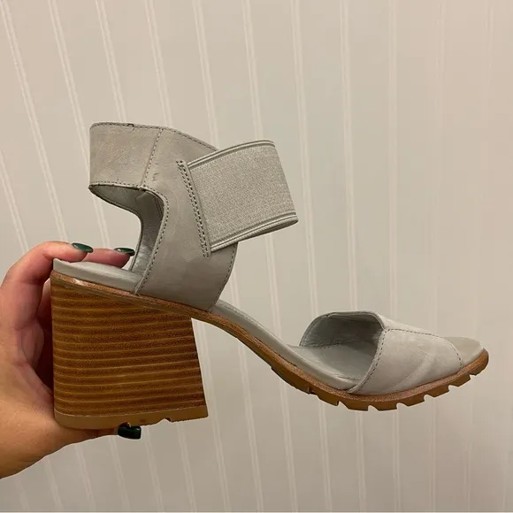 Sorel Nadia Block Heeled Sandals in Dove Sz 12