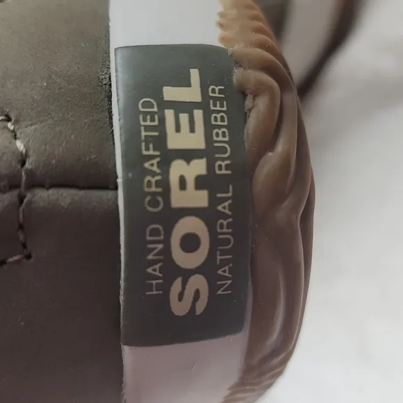 Sorel Out N' About Stretchy Ankle Height Strappy Sandals with Back Zip Size 8