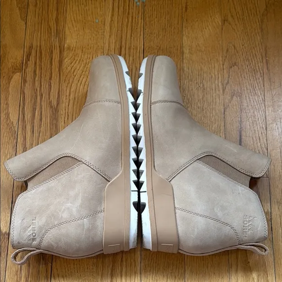 Sorel sz 9 Evie Pull-On Leather Boot - Canoe, Sea Salt Light Tan Ankle Boots