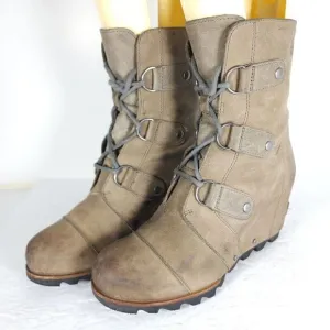 Sorel Women's Joan Of Arctic II US 8 Tan Lace-Up Wedge Ankle Boots Booties