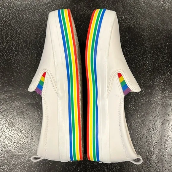 Sperry White Slip-On Sneakers with Rainbow Sole Size 7.5
