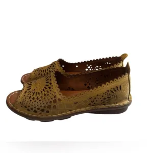 Spring Step Women’s Size 36 Leather Laser Cut Slip-On Comfort Shoes Mustard