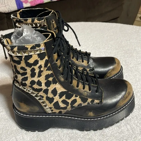 Steve Madden Activated Lace-Up Boot in Leopard Size 9 Like  🆕