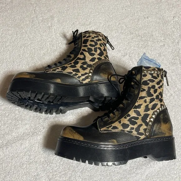 Steve Madden Activated Lace-Up Boot in Leopard Size 9 Like  🆕