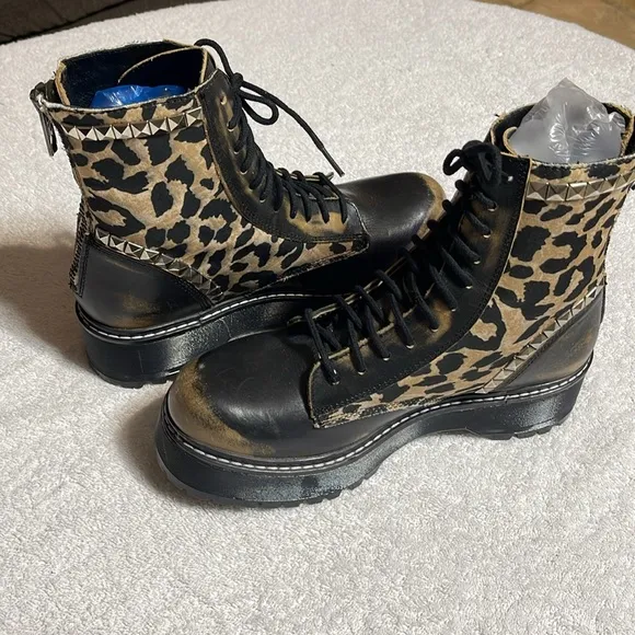 Steve Madden Activated Lace-Up Boot in Leopard Size 9 Like  🆕