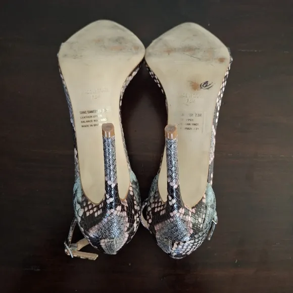 STEVE MADDEN &quot;Sane Snake&quot;  Snakeskin Print- Open Toe - Heel Sandals - Size 7.5