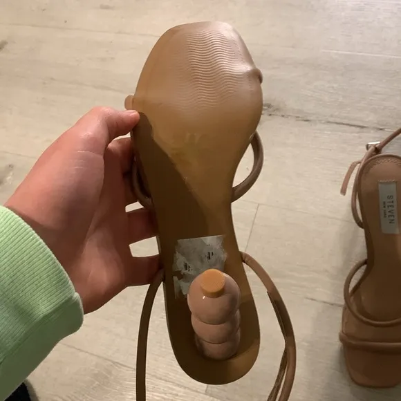 Steve Madden Brown Jaimeh Tubular Strap Sandals